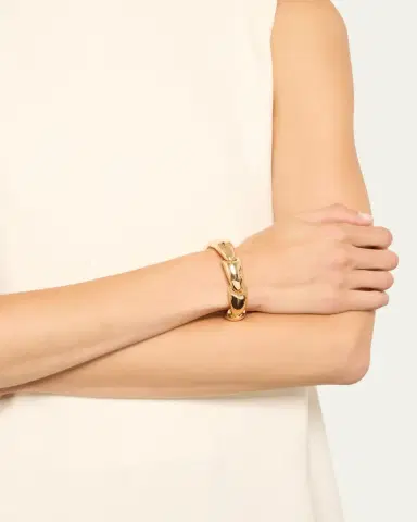 Vhernier 18K Rose Gold Calla Bracelet | Thumbnail 2