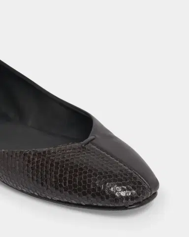 Jacquemus Les Ballerines Mixed Leather Flats | Thumbnail 4