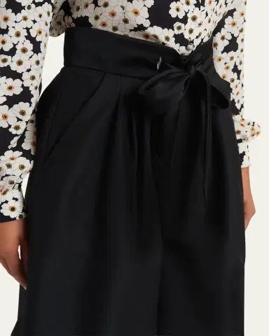 Valentino Garavani Bow-Waist Bermuda Shorts | Thumbnail 7 Valentino Garavani Bow-Waist Bermuda Shorts | Thumbnail 7