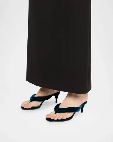 Alaïa Velvet Kitten-Heel Thong Sandals | Thumbnail 13