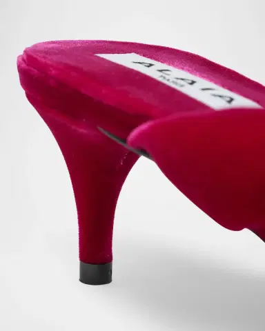 Alaïa Velvet Kitten-Heel Thong Sandals | Thumbnail 19