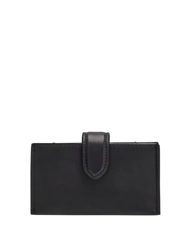 Clasp Case
