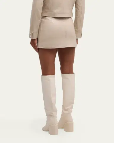 Courrèges Reedition Vinyl Mini Skirt | Thumbnail 9