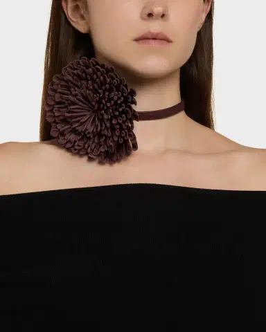 Alaïa Leather Flower Choker | Thumbnail 9