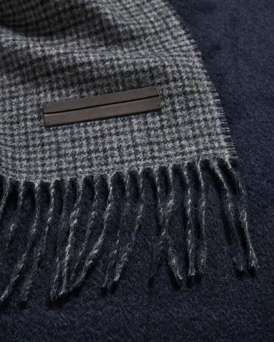 ZEGNA Men's Oasi Cashmere Check Scarf with Leather Brand Mark | Thumbnail 3