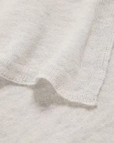 MAJESTIC FILATURES Machine Washable Cashmere Scarf | Thumbnail 4