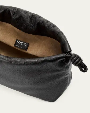 Loewe Flamenco Medium Shoulder Bag in Leather | Thumbnail 4 Loewe Flamenco Medium Shoulder Bag in Leather | Thumbnail 4