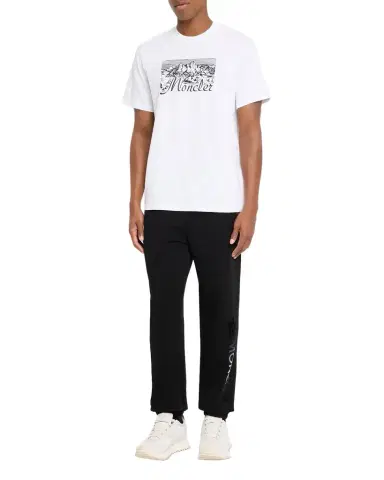Moncler Men's Mountain Logo Cotton T-Shirt | Thumbnail 1