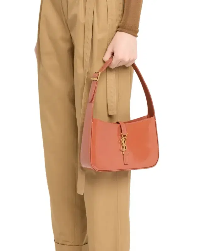 Le 5 A 7 Shoulder Bag in Patent Leather