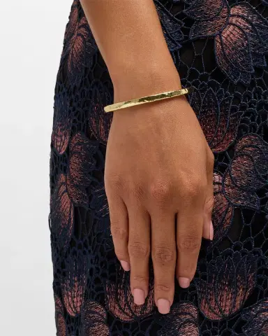 Ippolita Medium Hammered Bangle in 18K Gold | Thumbnail 3