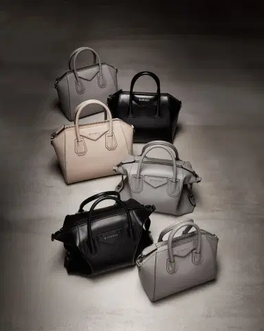 Givenchy Antigona Small Top Handle Bag in Grained Leather | Thumbnail 4 Givenchy Antigona Small Top Handle Bag in Grained Leather | Thumbnail 4