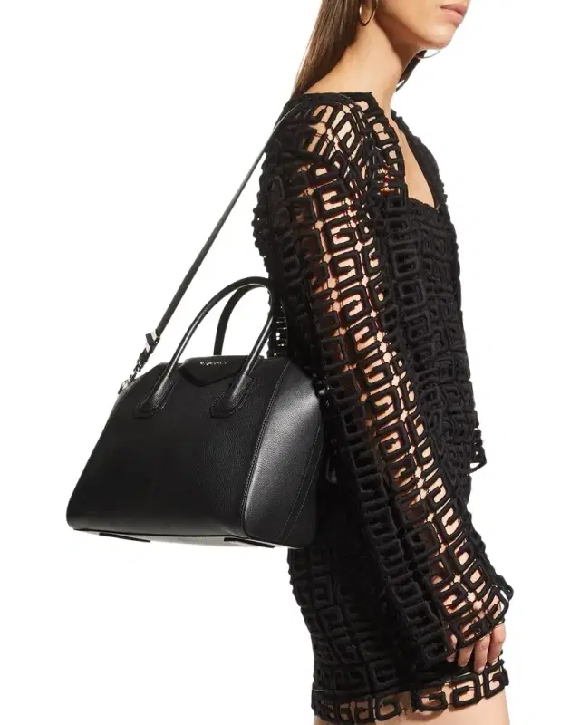 Antigona Small Top Handle Bag in Grained Leather