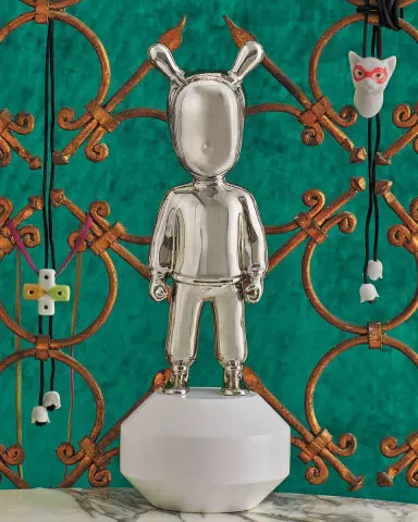 Lladro "The Guest" Figurine - Silver - Little | Thumbnail 2
