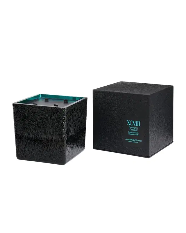 Amanda de Montal 38.8 oz. Armagnac Enchante Candle