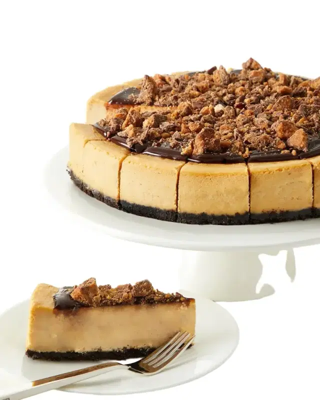 Cheesecake Royale Reese's Peanut Butter Cheesecake