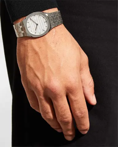 Gucci 25H 34mm Stainless Steel Bracelet Watch | Thumbnail 2 Gucci 25H 34mm Stainless Steel Bracelet Watch | Thumbnail 2