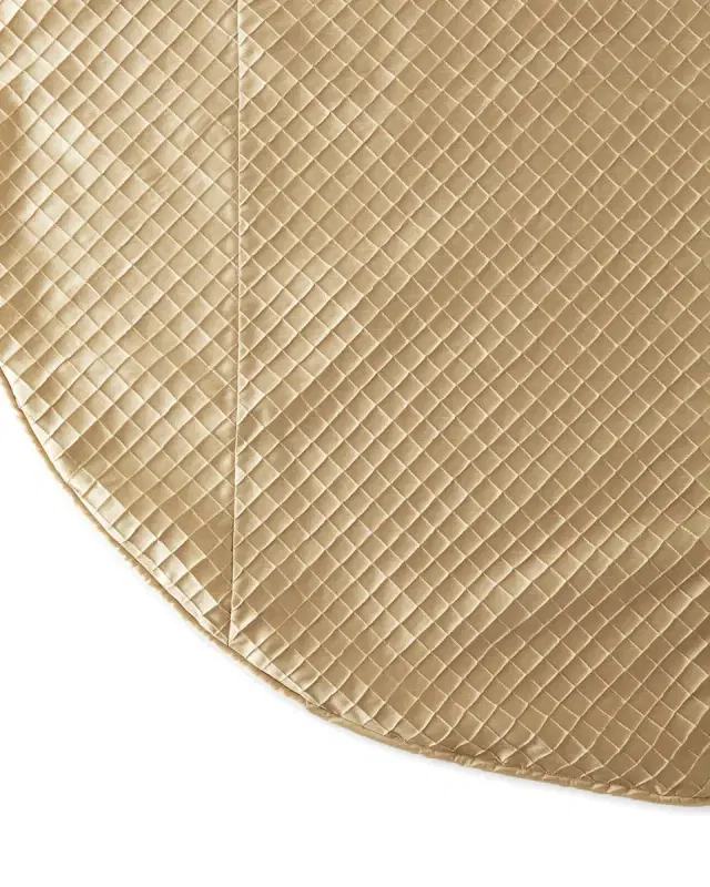 Austin Horn Collection Liselle 90" Round Tablecloth