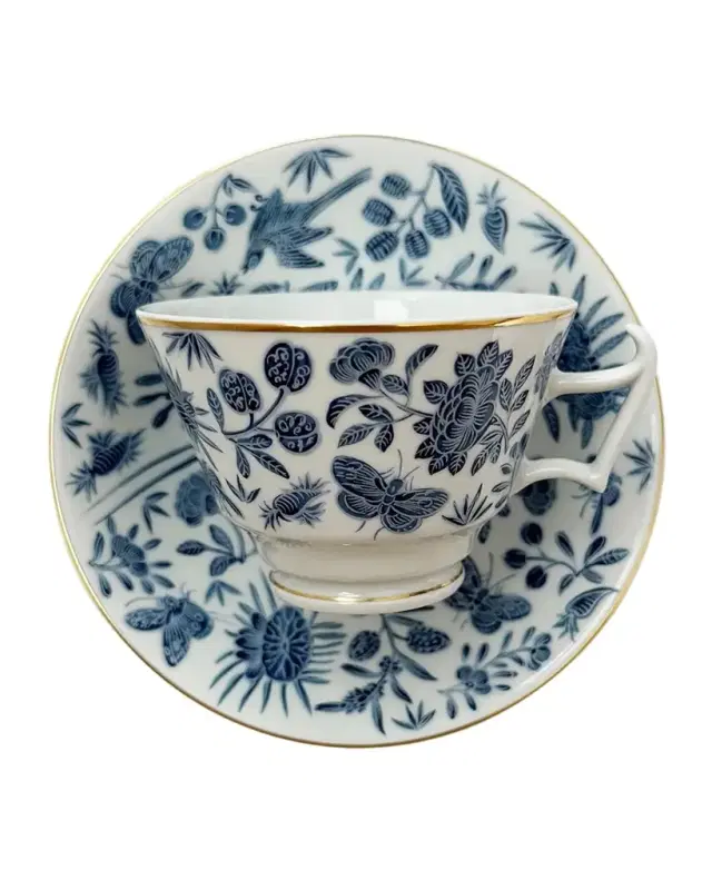 Mottahedeh Sacred Bird & Butterfly Teacup & Saucer