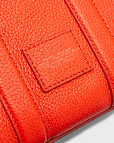 Marc Jacobs The Leather Crossbody Tote Bag | Thumbnail 22 Marc Jacobs The Leather Crossbody Tote Bag | Thumbnail 22