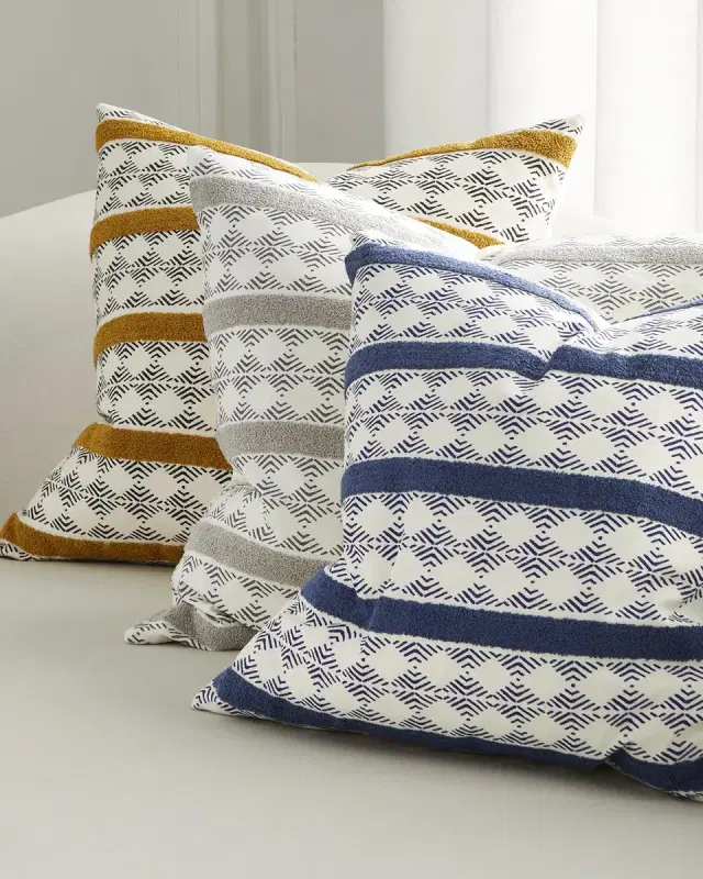 Eastern Accents Salvador Decorative Pillow, 22"