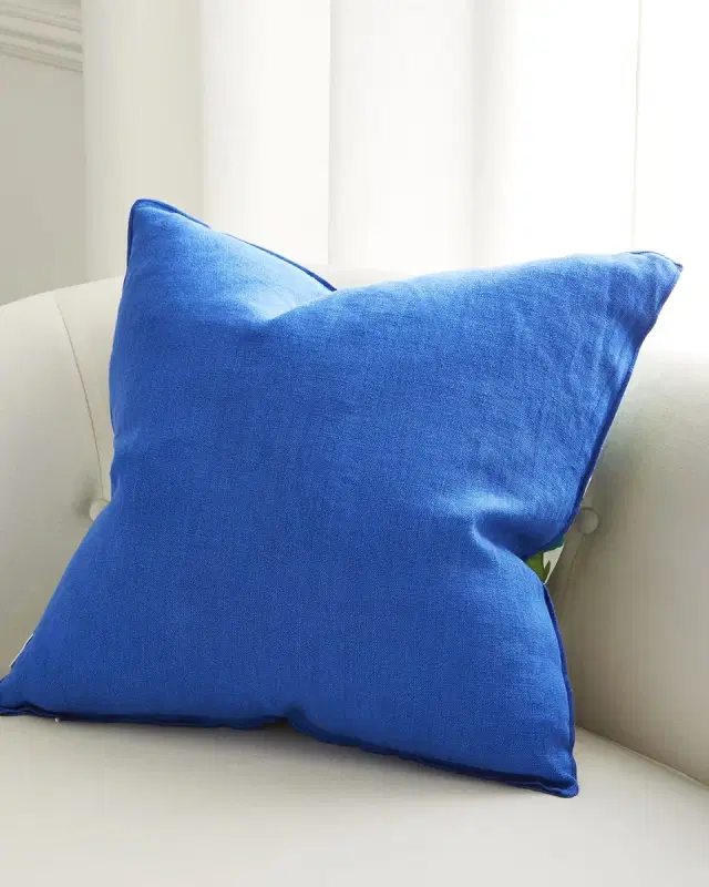 Rose De Damas Cushion