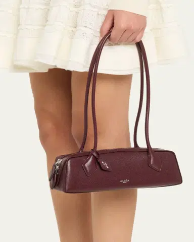 Alaïa Le Teckel Small Shoulder Bag in Leather | Thumbnail 6 Alaïa Le Teckel Small Shoulder Bag in Leather | Thumbnail 6