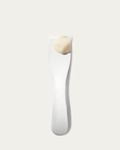La Mer The Moisturizing Fresh Cream, 1 oz. | Thumbnail 3