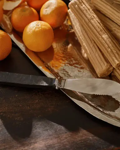 Jan Barboglio Cuchillo Dessert Serving Knife | Thumbnail 2