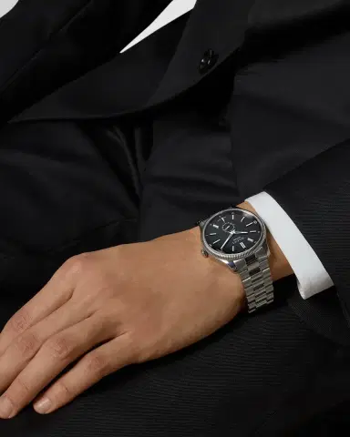 Gucci G-Timeless Slim Bracelet Watch, 40mm | Thumbnail 2