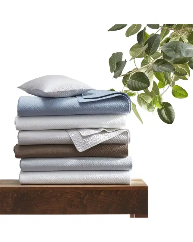 Matouk Basketweave Quilt, King