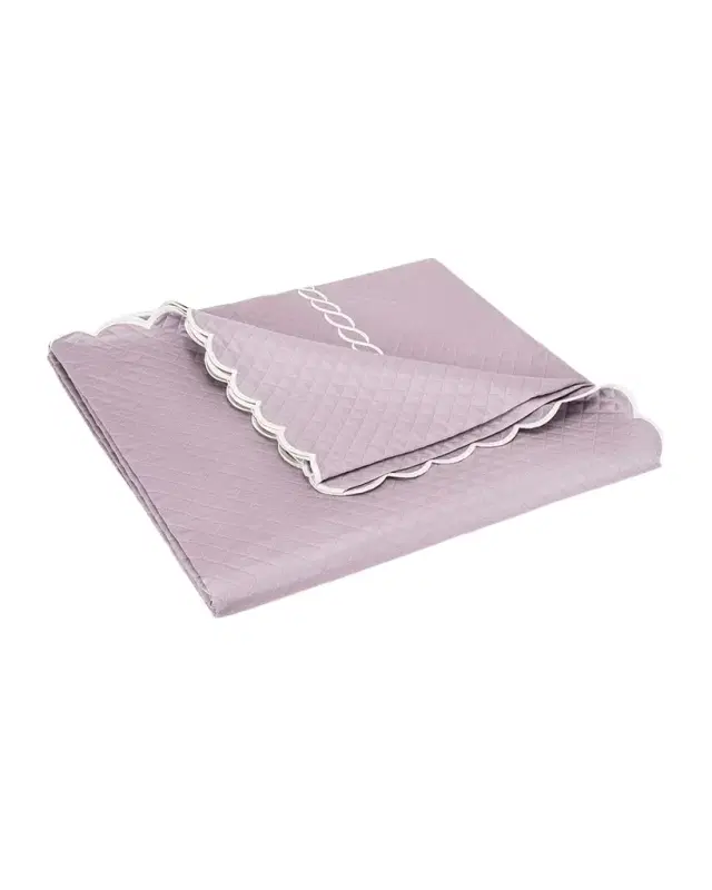 Matouk Classic Chain Scallop Matelasse Full/Queen Coverlet