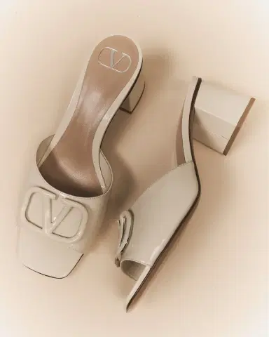 Valentino Garavani VLogo Leather Tonal Mule Sandals | Thumbnail 4