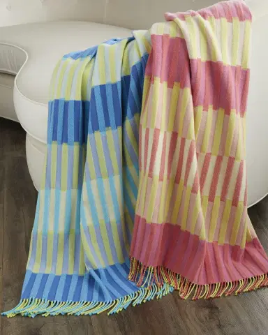 Designers Guild Murazzi Peony Throw Blanket | Thumbnail 3 Designers Guild Murazzi Peony Throw Blanket | Thumbnail 3