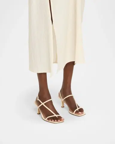 aeyde Elise Leather Mule Sandals | Thumbnail 2 aeyde Elise Leather Mule Sandals | Thumbnail 2