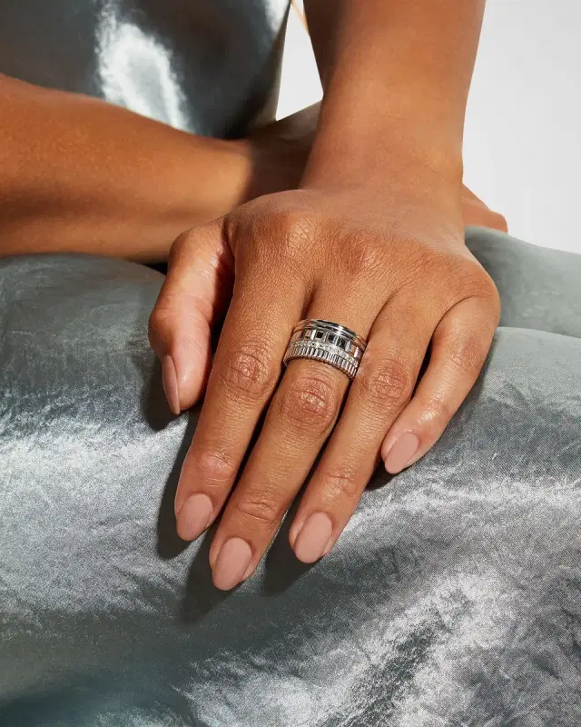 Quatre 18K White Gold Radiant Edition Diamond Ring