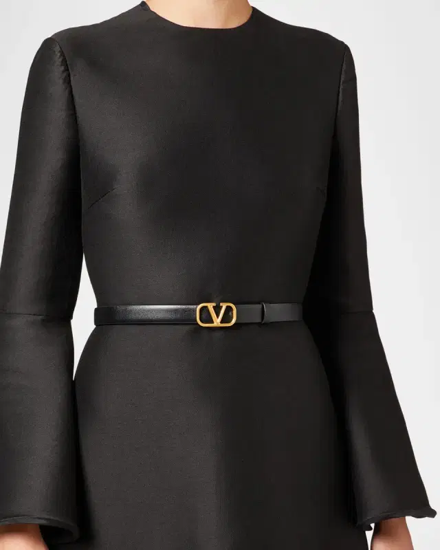 VLogo Signature Reversible Leather Belt, 20mm VLogo Signature Reversible Leather Belt, 20mm