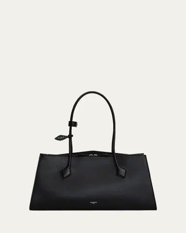 Alaïa Le Teckel Tote Bag in Grained Leather | Thumbnail 2 Alaïa Le Teckel Tote Bag in Grained Leather | Thumbnail 2