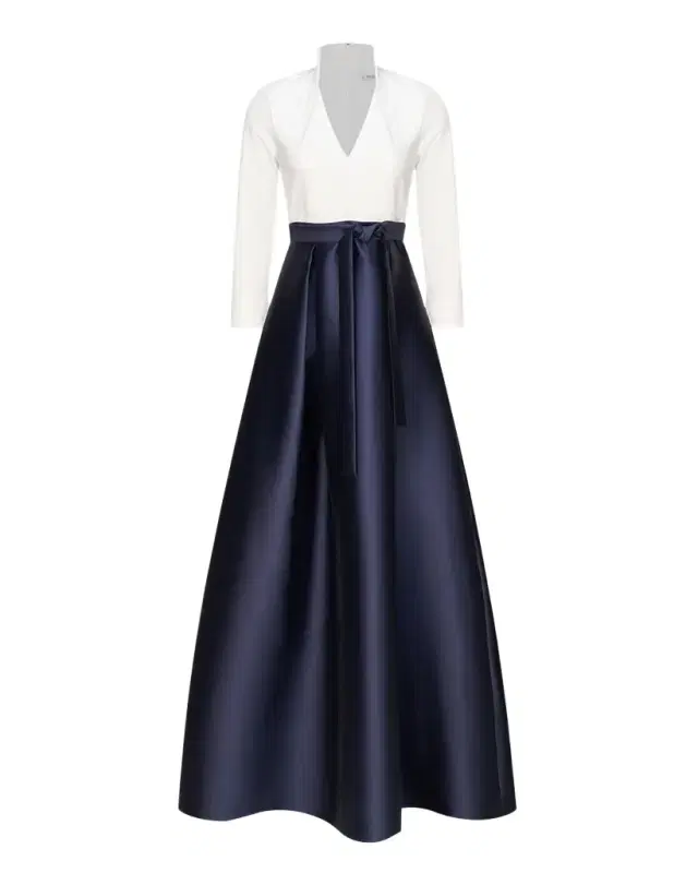 Kay Unger New York Phoebe 3/4-Sleeve Collared Poplin A-Line Gown