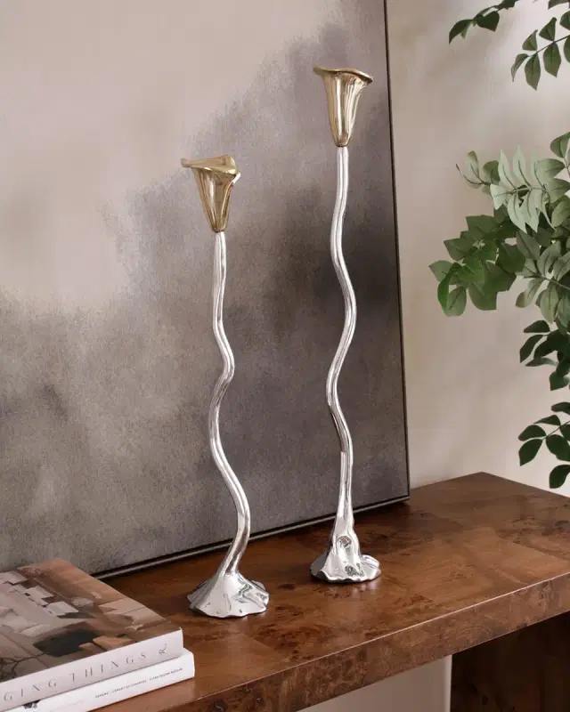 Garden Tulip 19"Candlestick Holder Garden Tulip 19"Candlestick Holder