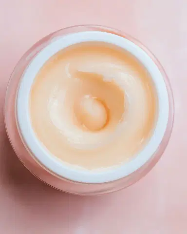 Borghese ENERGIA Vitamin E Antioxidant Creme, 1 oz. | Thumbnail 2 Borghese ENERGIA Vitamin E Antioxidant Creme, 1 oz. | Thumbnail 2