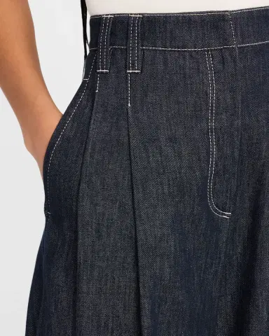 Brunello Cucinelli Double-Pleated Wide-Leg Jeans | Thumbnail 6