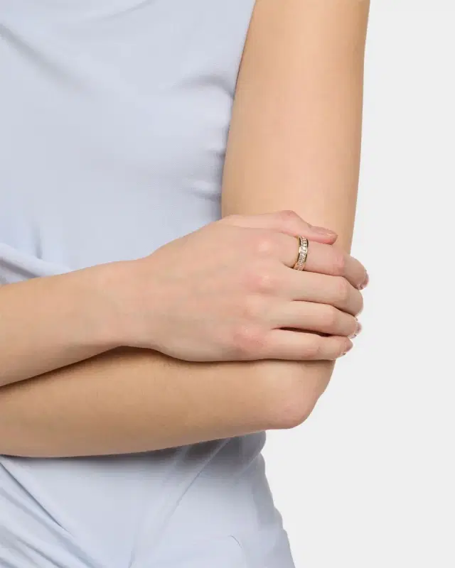 Lilly Ring
