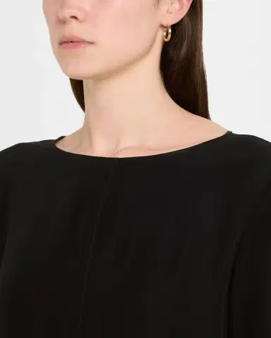 Sydney Evan Fluted Prong-Set Diamond Hoop Earrings | Thumbnail 2