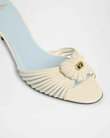 Valentino Garavani Royal Heart VLogo Leather Sandals | Thumbnail 3
