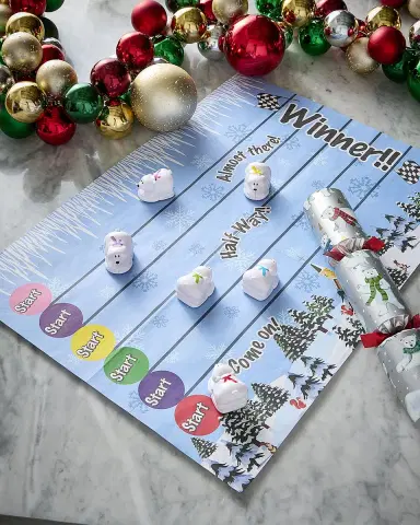 Robin Reed Racing Polar Bear Christmas Crackers, Set of 6 | Thumbnail 2 Robin Reed Racing Polar Bear Christmas Crackers, Set of 6 | Thumbnail 2