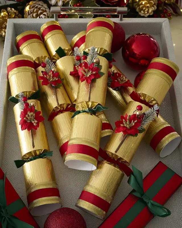 Golden Poinsettia Christmas Crackers, Set of 6