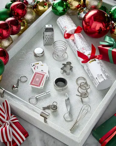 Robin Reed Uptown Christmas Crackers, Set of 6 | Thumbnail 2