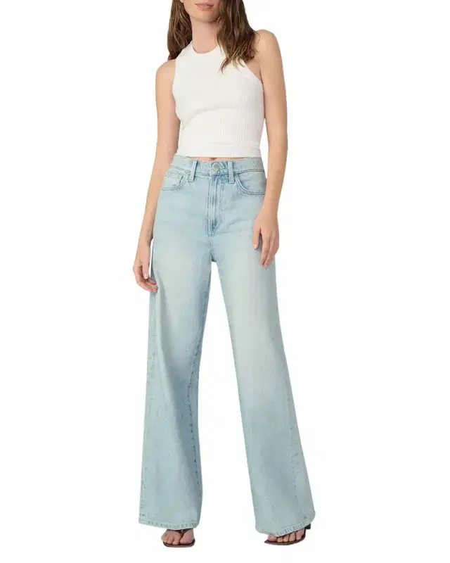 The Mia Petite Wide-Leg Jeans