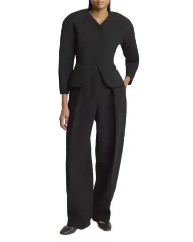 Jacquemus The Large Oval Pants | Thumbnail 1 Jacquemus The Large Oval Pants | Thumbnail 1