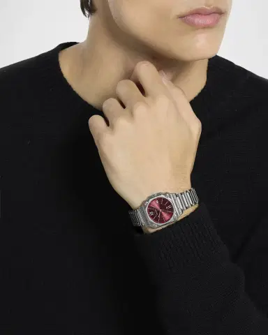Gucci Men's G-Flat Burgundy-Dial Stainless Steel Bracelet Watch, 30mm | Thumbnail 2 Gucci Men's G-Flat Burgundy-Dial Stainless Steel Bracelet Watch, 30mm | Thumbnail 2